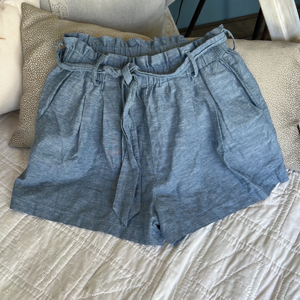 Chambray linen shorts